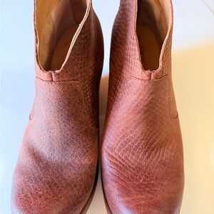 Kork-Ease Textured Brown Ankle Booties with Back Zipper